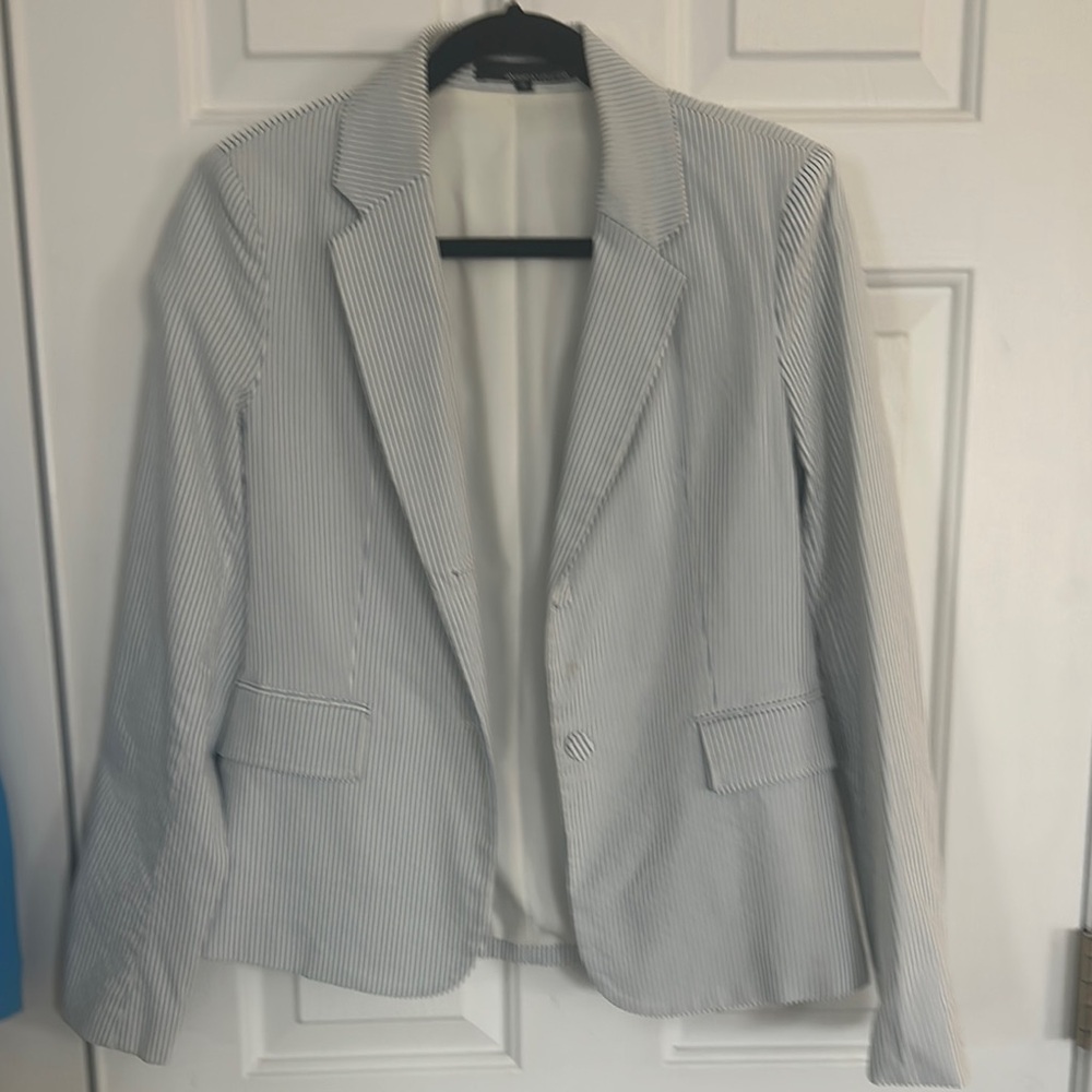 Amanda & Chelsea Gray Tailored Blazer for Office Wear